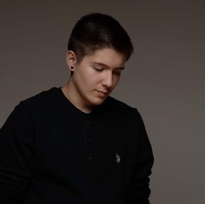 Meet your Posher, Ethan